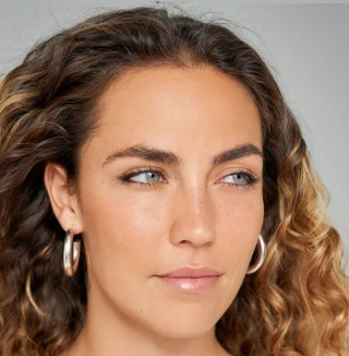 Jawline Behandlung mit Hyaluronsäure